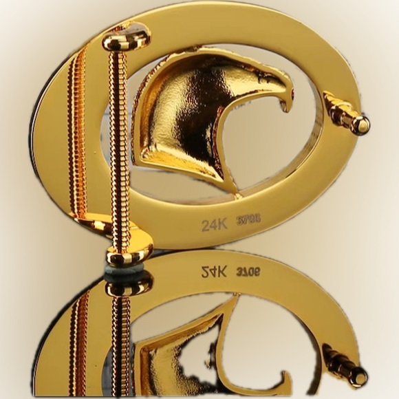 Men’s - Luxury Gold Plated Belt Buckle With High-Glossy Diamonds - Picture 5 of 6